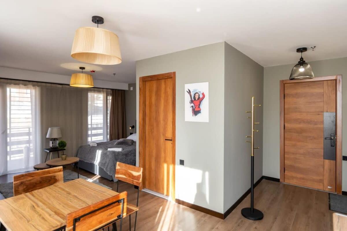 Super Stylish And Cozy 2 Bedroom 4Or6 People Apartment In Key Location In Marshall Gudauri Project Ski Resort Dış mekan fotoğraf